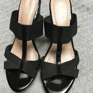 Black Wedges